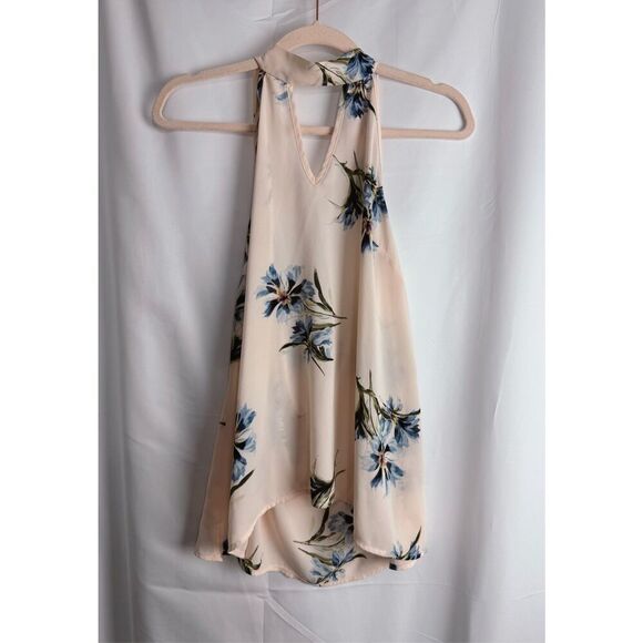 Sienna Sky Halter Top - Picture 2 of 11